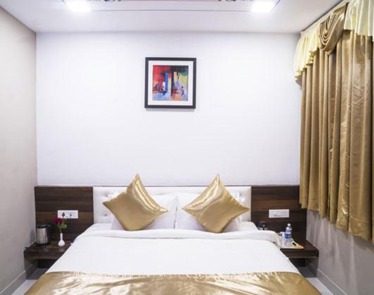 Hotel Kingfisher Udaipur Exterior photo